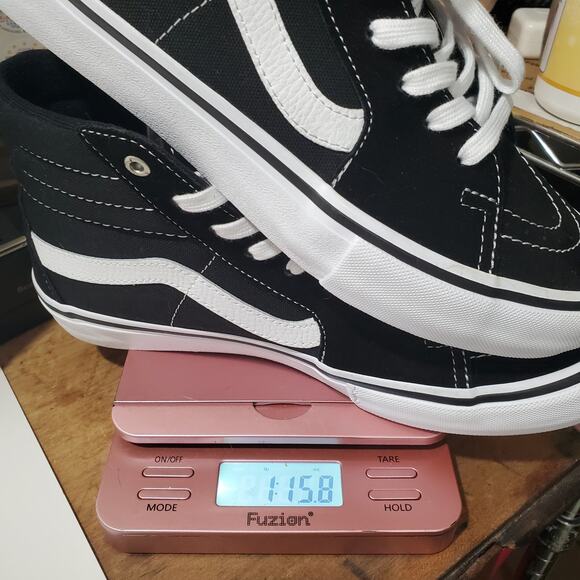 Vans Unisex Classic Sk8-Hi, High Top Sneakers, Black/White Men's 9.5 Authentic - Picture 15 of 15